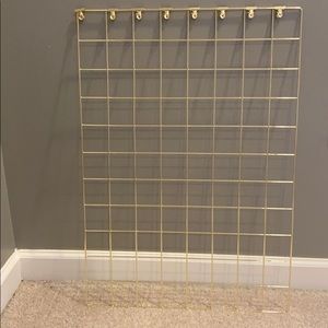 Gold frame grid